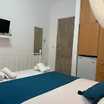 White 4* Himare