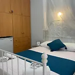 White 4* Himare
