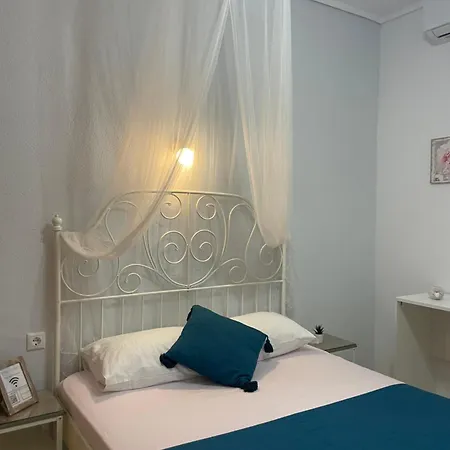 White 4*