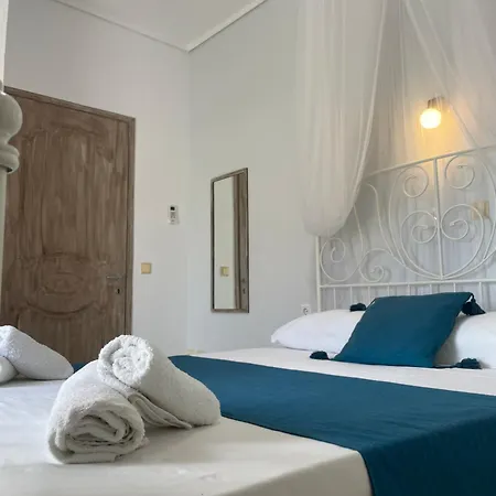 White Apartmanhotel