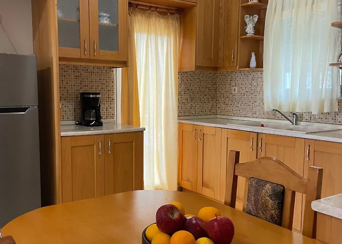 Apartahotel White Himarë